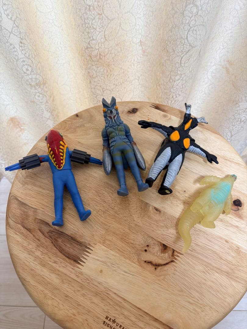 ウルトラマン福袋セット 大量 まとめ売り（フィギュア・怪獣・変身・武器・衣類）