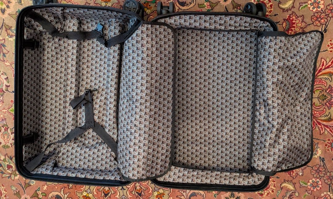 フェリージ FELISI旅行用トロリーケース (キャリーカートハードケース)美品