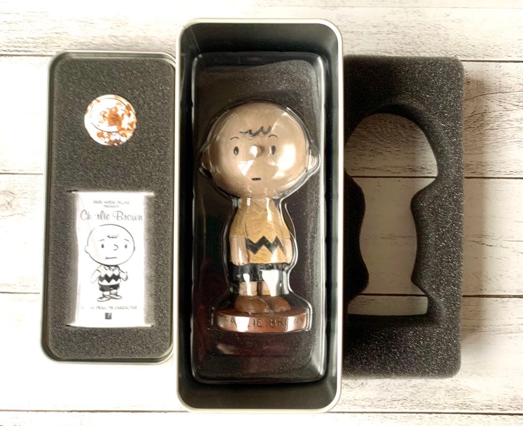 最終値下げ早い物勝ち　限定650個　ダークホース　フィギュア　チャーリーブラウン