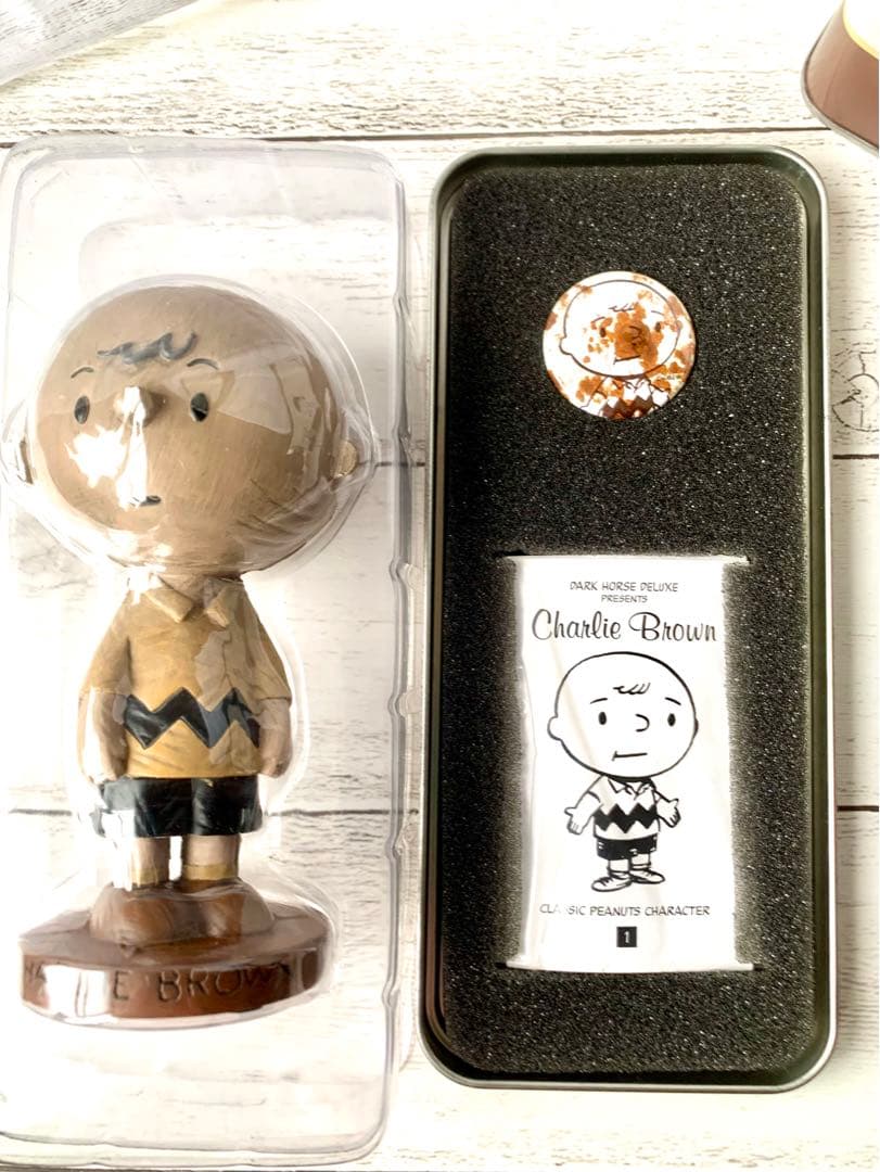 最終値下げ早い物勝ち　限定650個　ダークホース　フィギュア　チャーリーブラウン