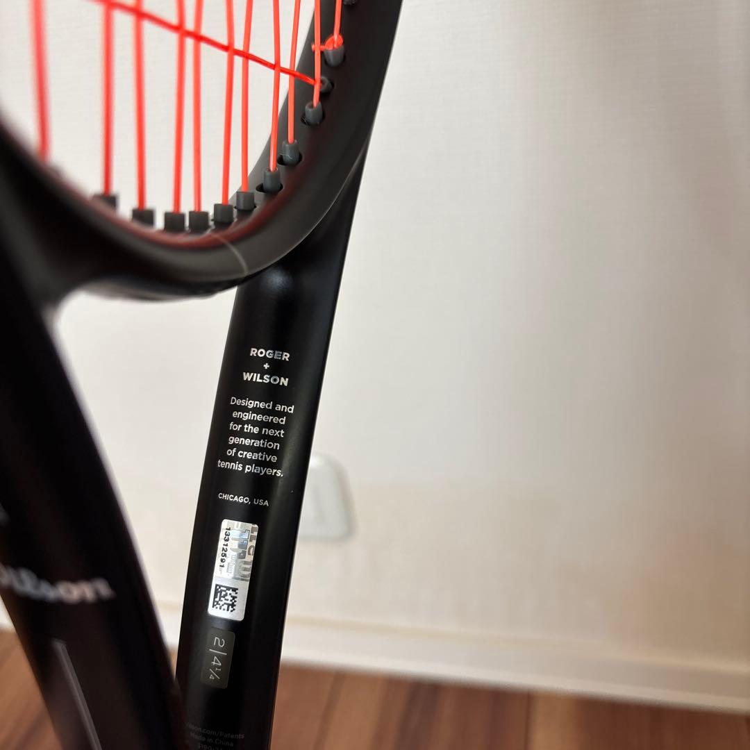 テニスラケット　ウィルソンRF01 300g G2