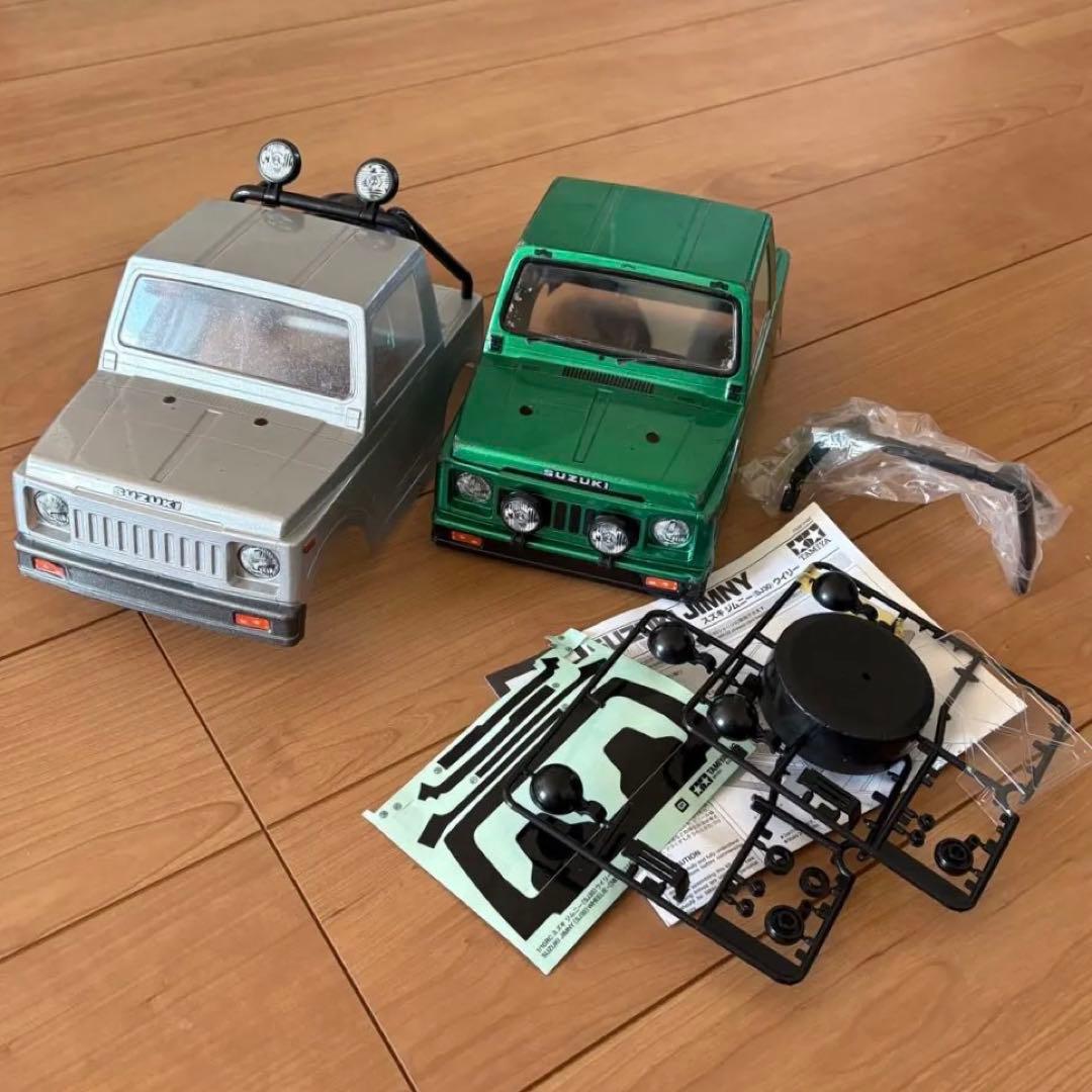 ★タミヤ ジムニー ボディー×2個 余りパーツあり