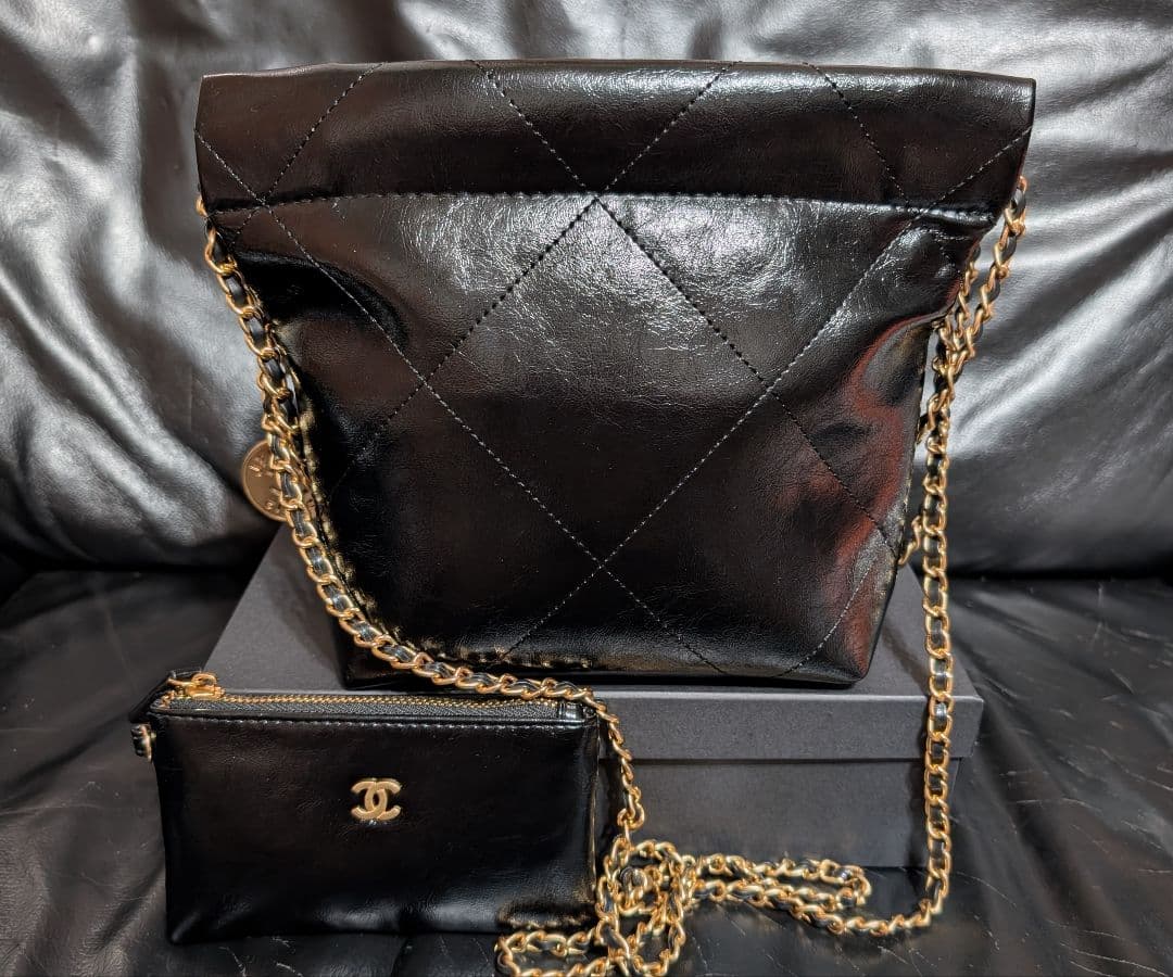 CHANELノベルティキルティング チェーンショルダー2wayバッグエナメル加工