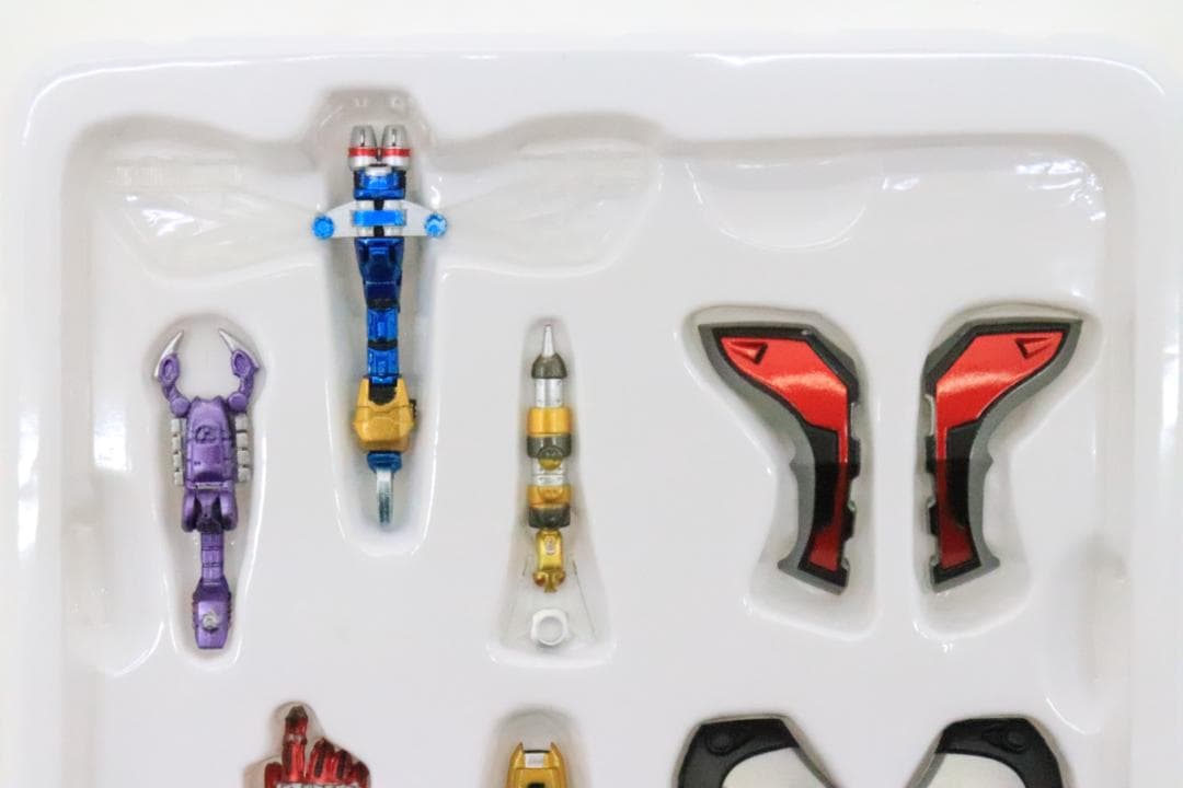 S.H.F 仮面ライダーカブト ハイパーフォーム 30-JD0121-05