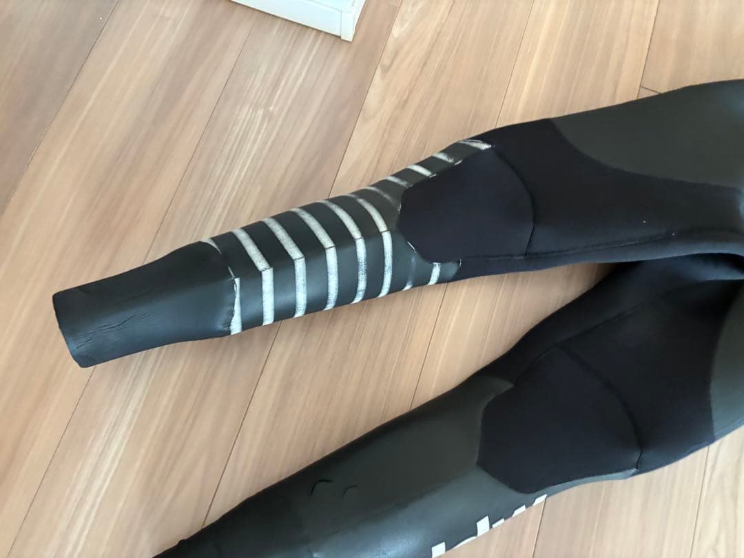 ★送料無料★お洒落　リバーサル　セミドライ　フルスーツ　ウエットスーツサーフィン