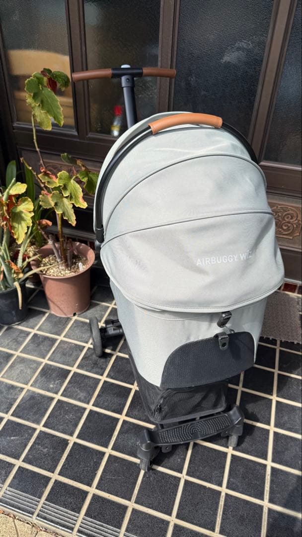 AIRBUGGY WIZ X(クッション・マット付き) ペットカート