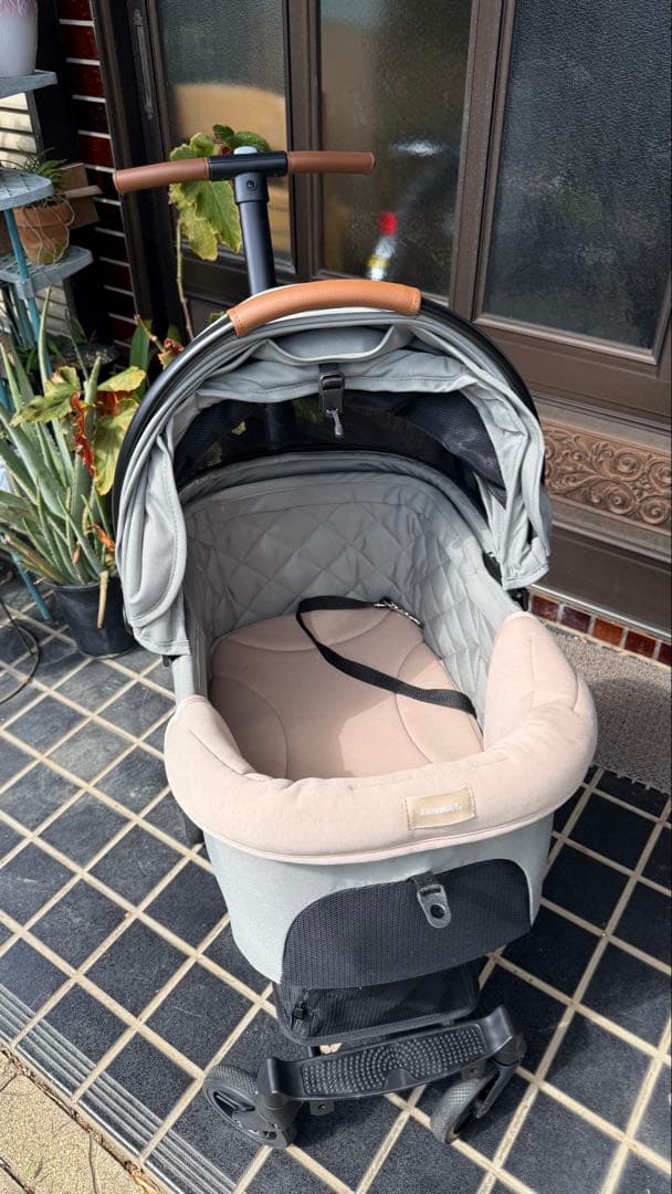 AIRBUGGY WIZ X(クッション・マット付き) ペットカート