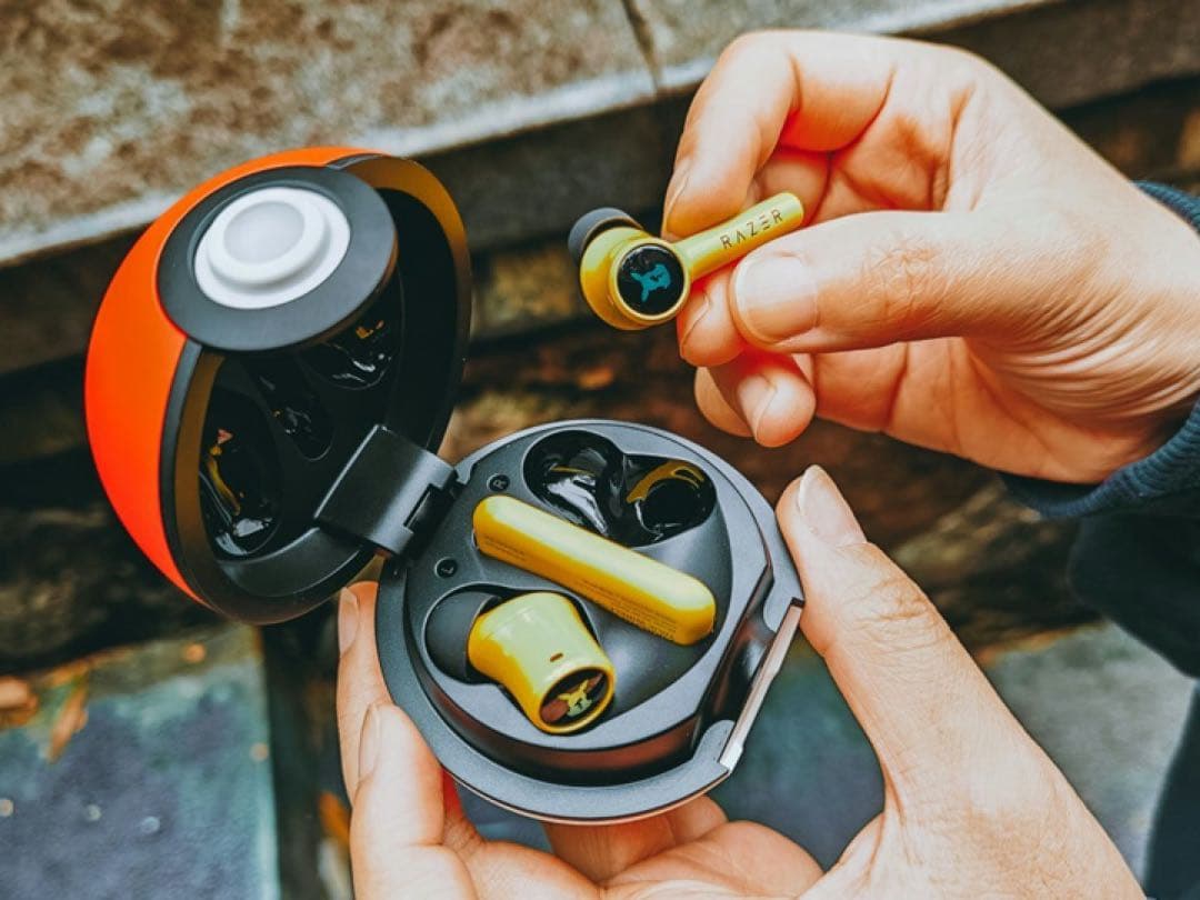 RAZER ポケモン ワイヤレスイヤフォン