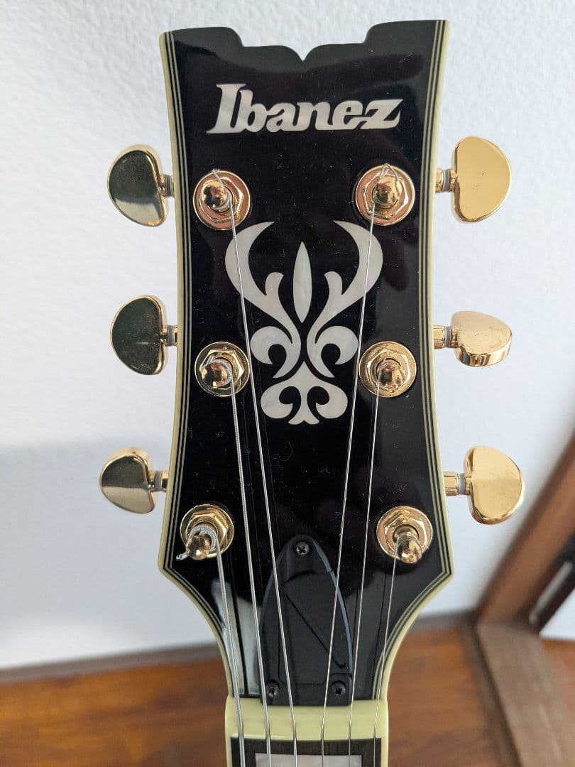 Ibanez AM93QM-JBB　セミアコ