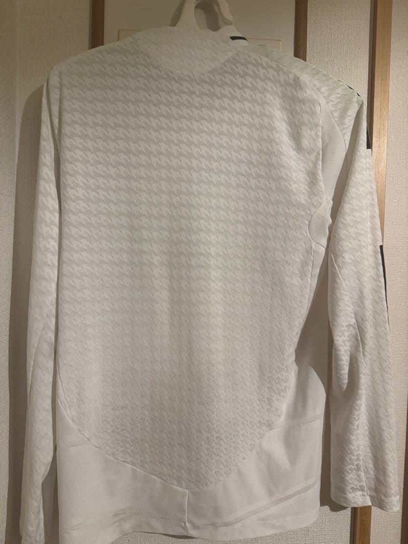 レアルマドリード オーセンティック ユニフォーム 長袖 正規品