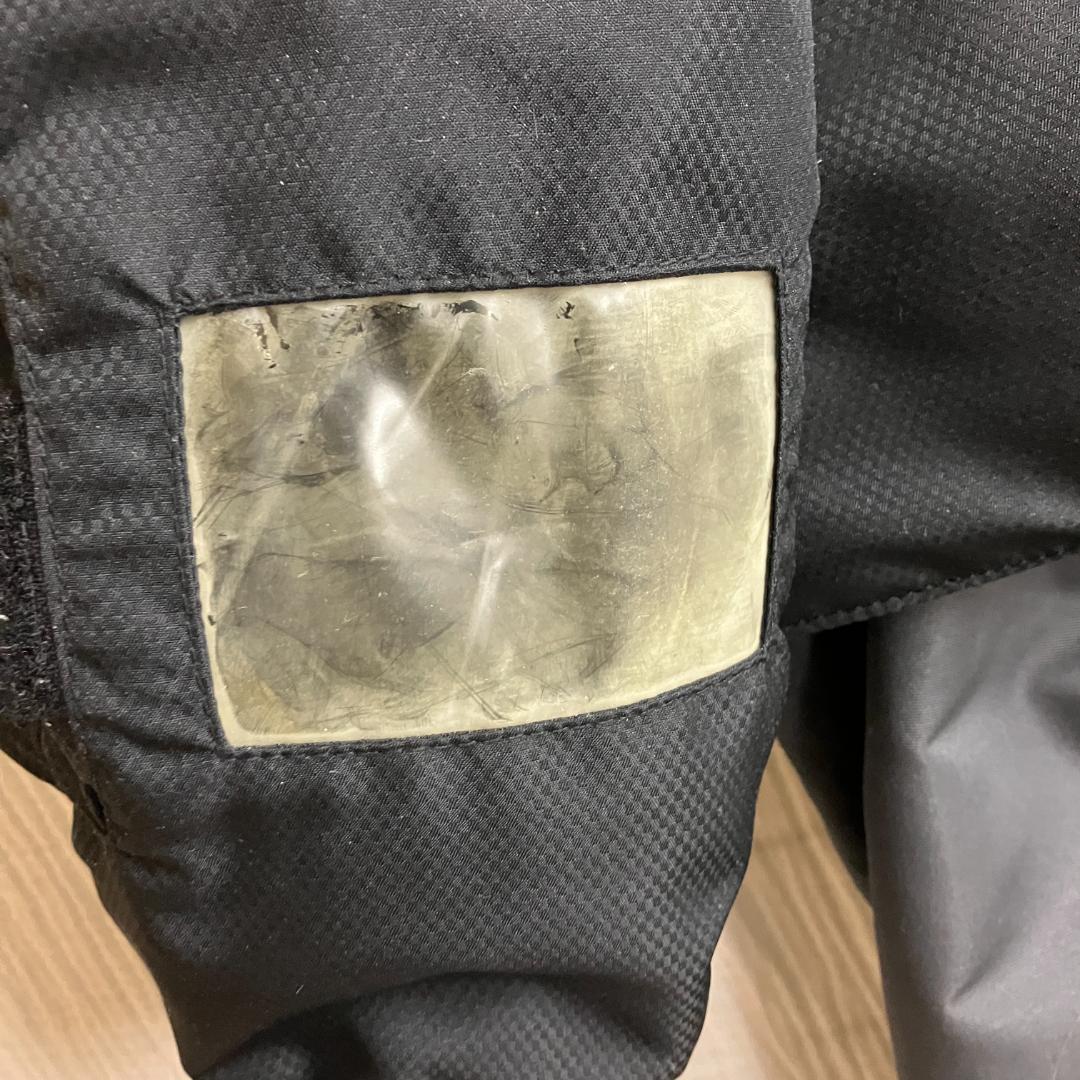 スキー・スノボ　ウェア 上着黒/パンツグレー 　Sサイズ　未使用　送料込み