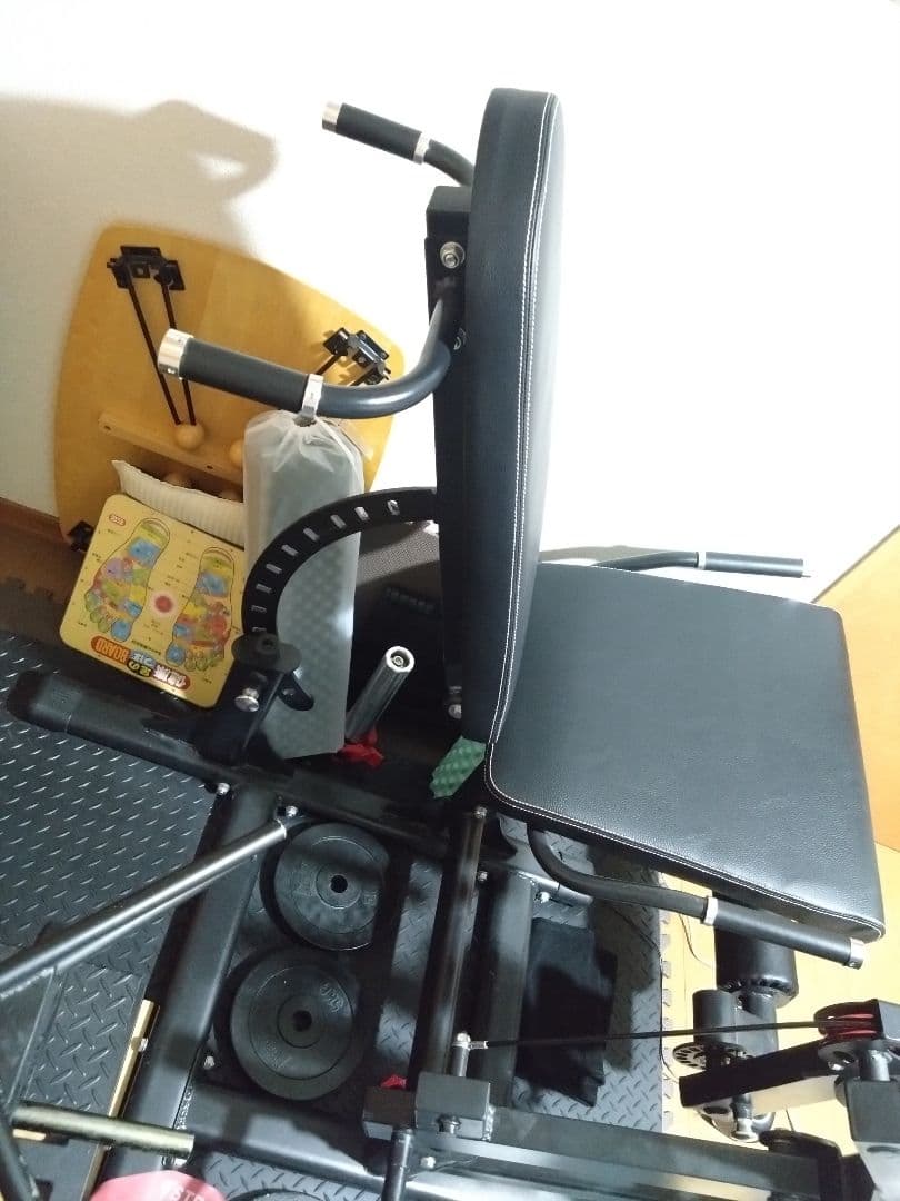 レッグエクステンション＆レッグカールマシン