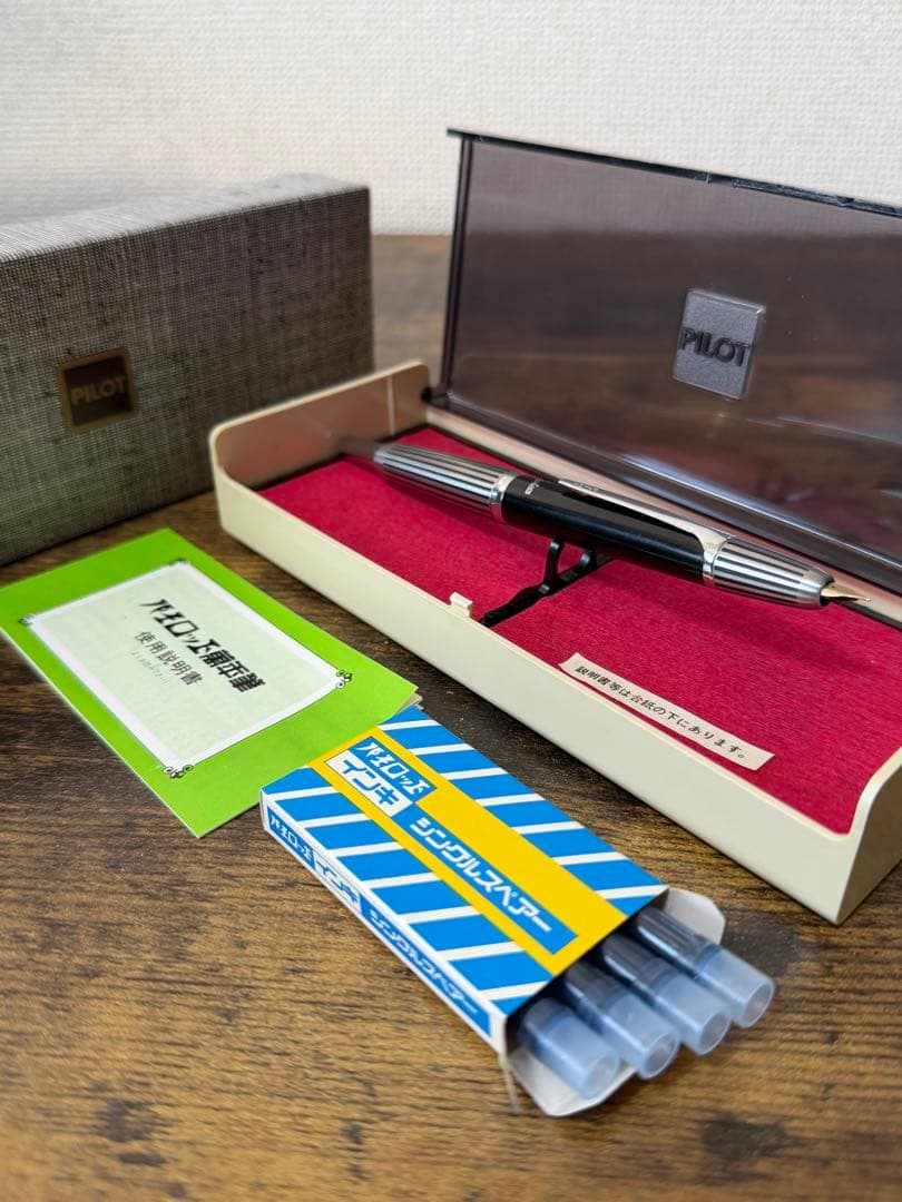 新品未使用　1971年製　キャップレス　蝕刻　ストライプ　14金　万年筆　F