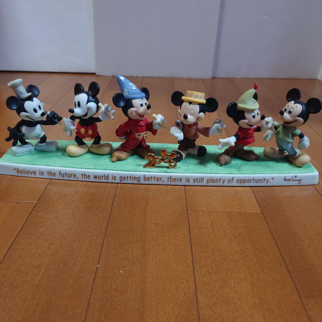 【貴重品】ディズニー　ミッキーマウスミレニアムフィギュア2000年限定500個