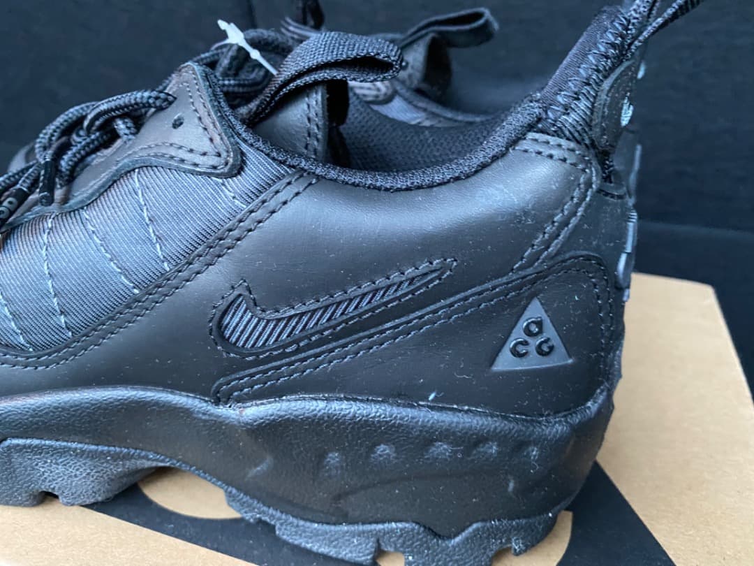 Nike ACG AIR MADA ブラック