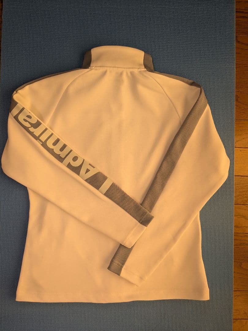 Admiralウォームアップ　パンツ新品未使用　ジャケット１回着用　レディース