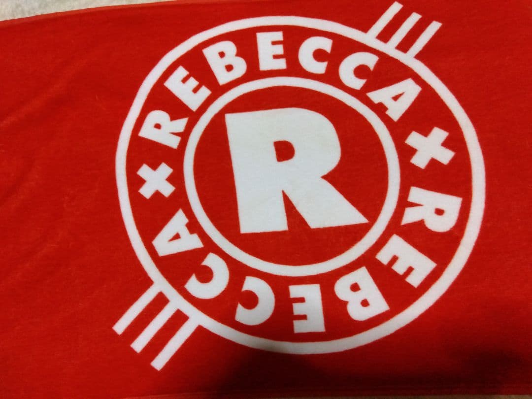 レベッカのタオル　赤　未使用