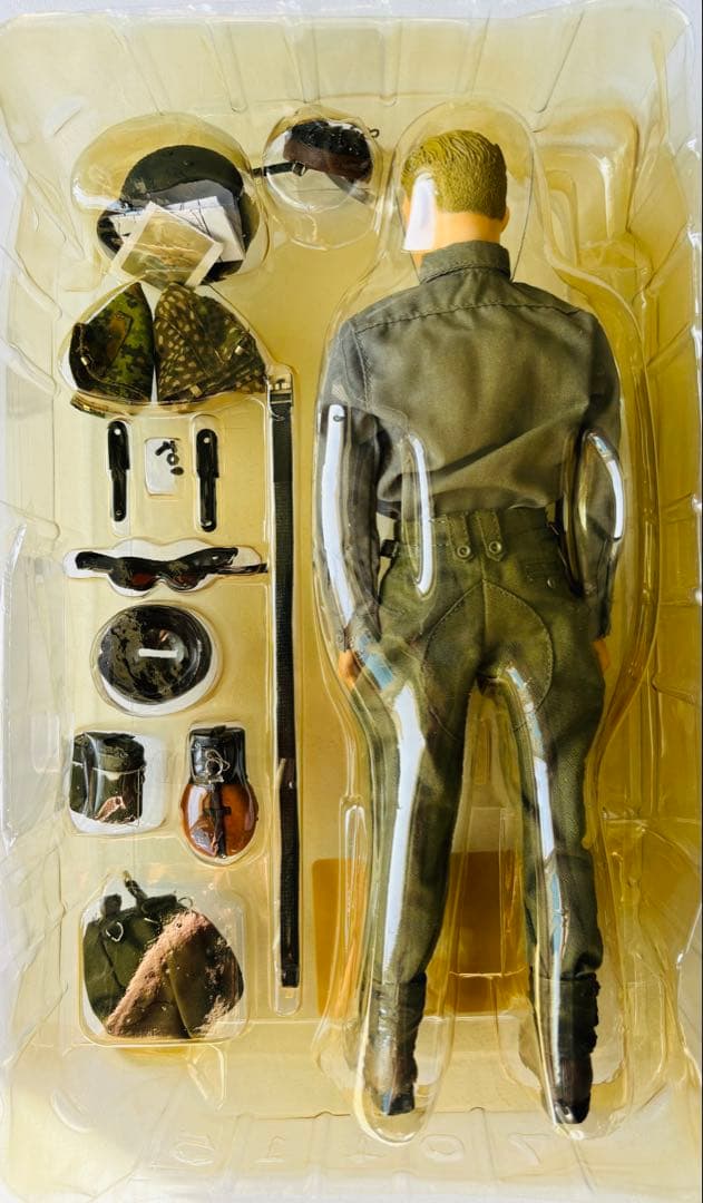 ドラゴンモデルズ　ドイツ国防軍第12SS装甲師団　装甲擲弾兵＆ R75