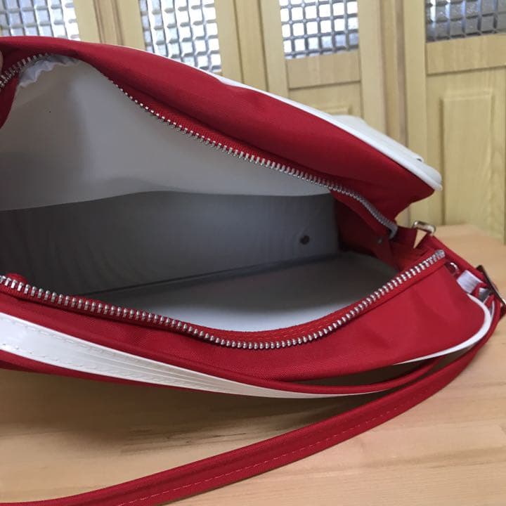 JALバック白赤！ レア⁈  ビーチサンダル付き