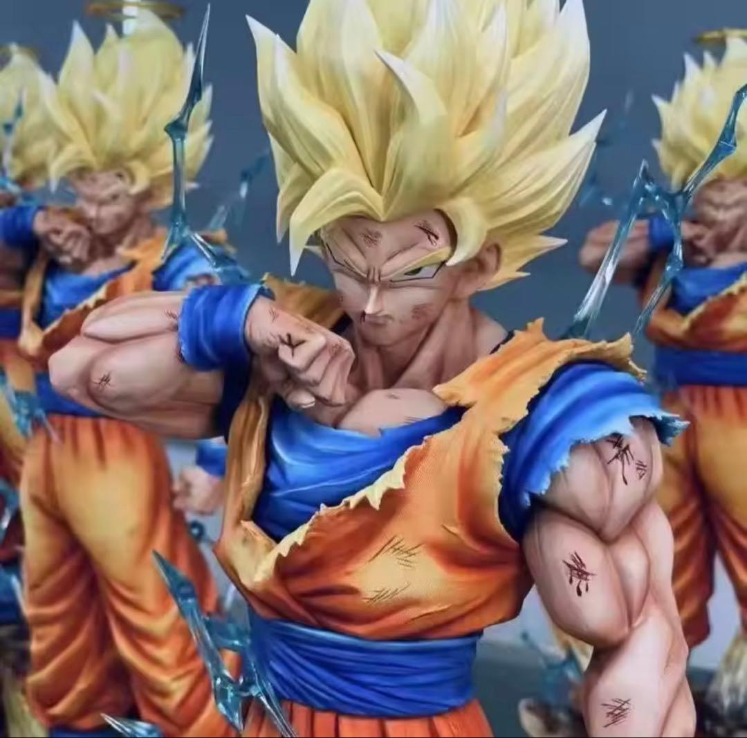 ドラゴンボール　JJstudio製　SS2孫悟空　光点灯台座付き　新品未使用品。