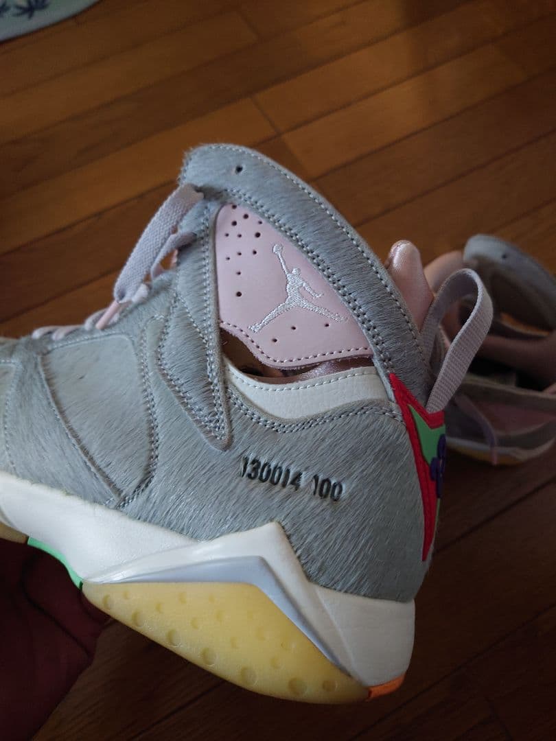 JORDAN 7 HARE グレー/ピンク バックス・バニー