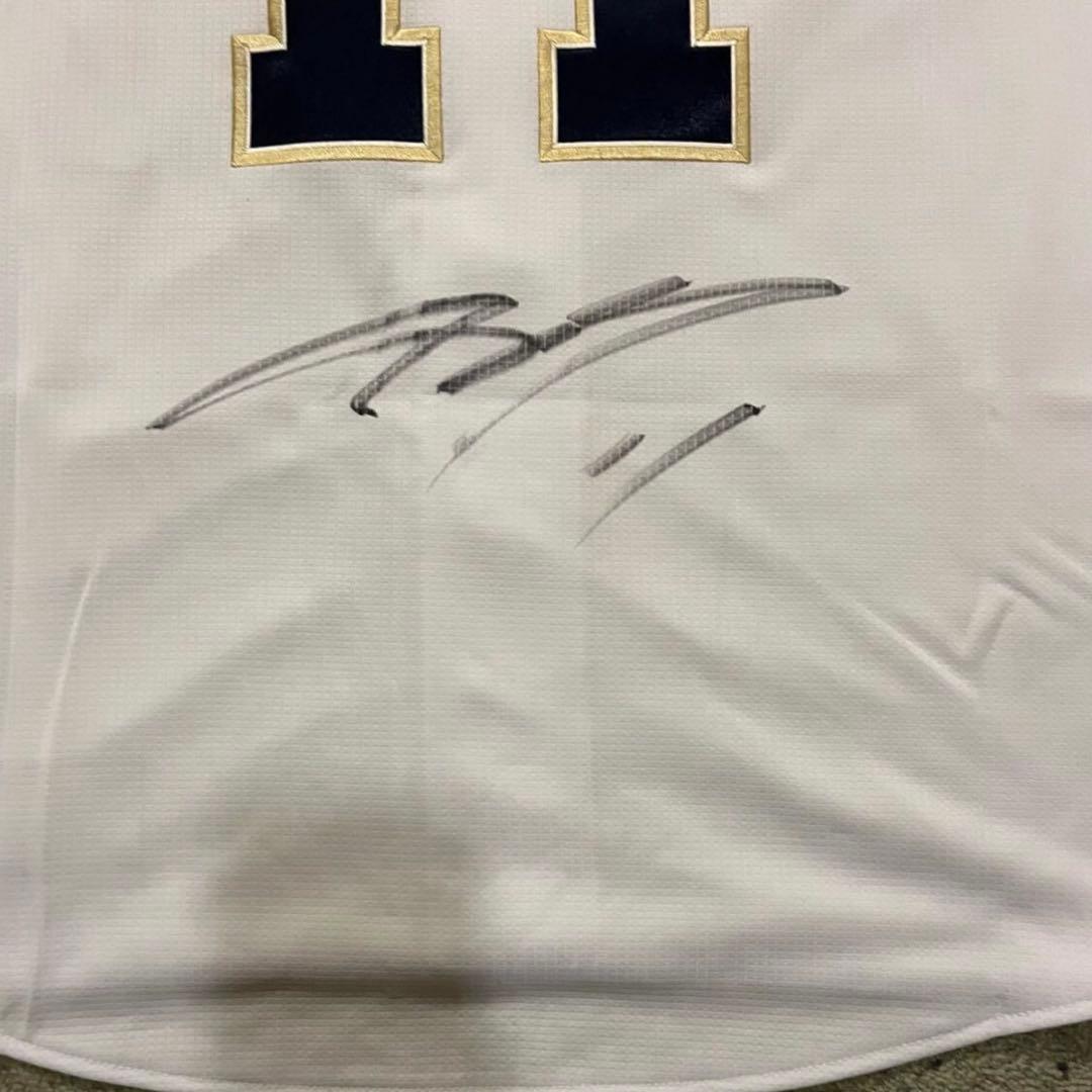 オリックスバッファローズ 山下舜平大 直筆サインユニフォーム