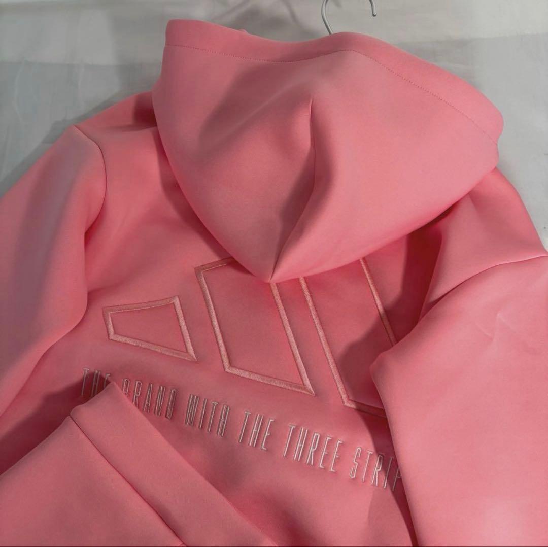 新品adidas ゴルフダンボールニットフーディースカート セット　ビックロゴ