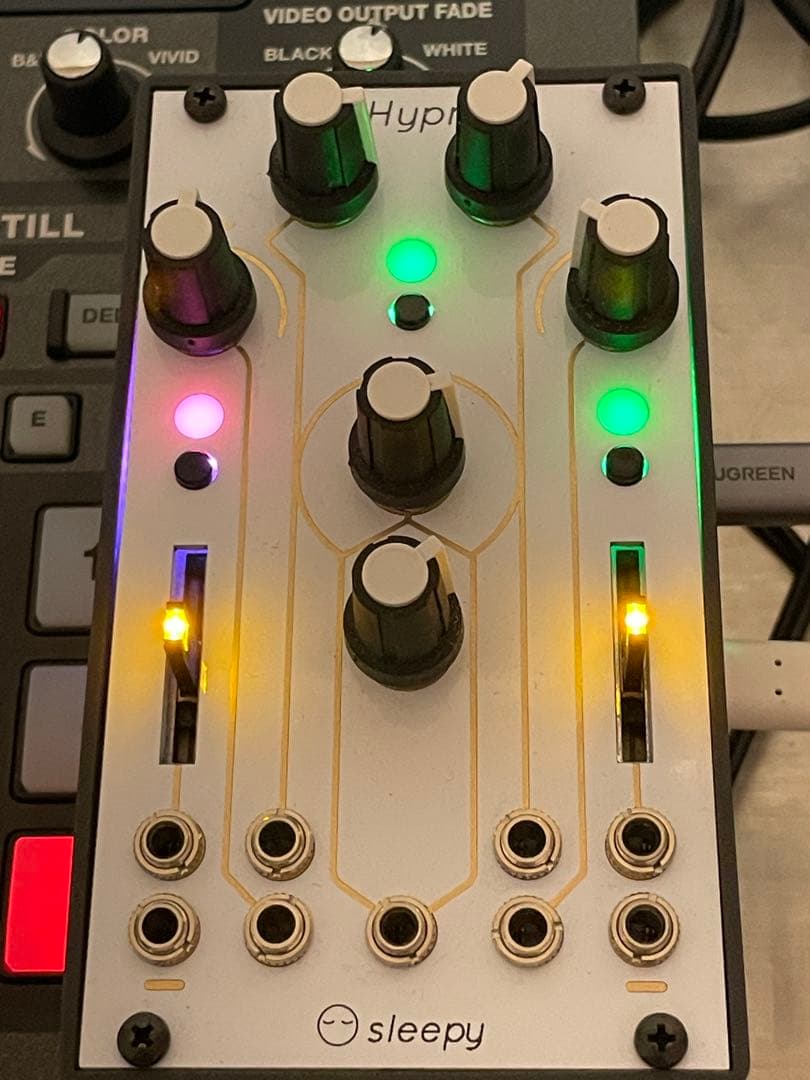 Sleepy Circuits Hypno (pi4) VJ ビデオシンセ