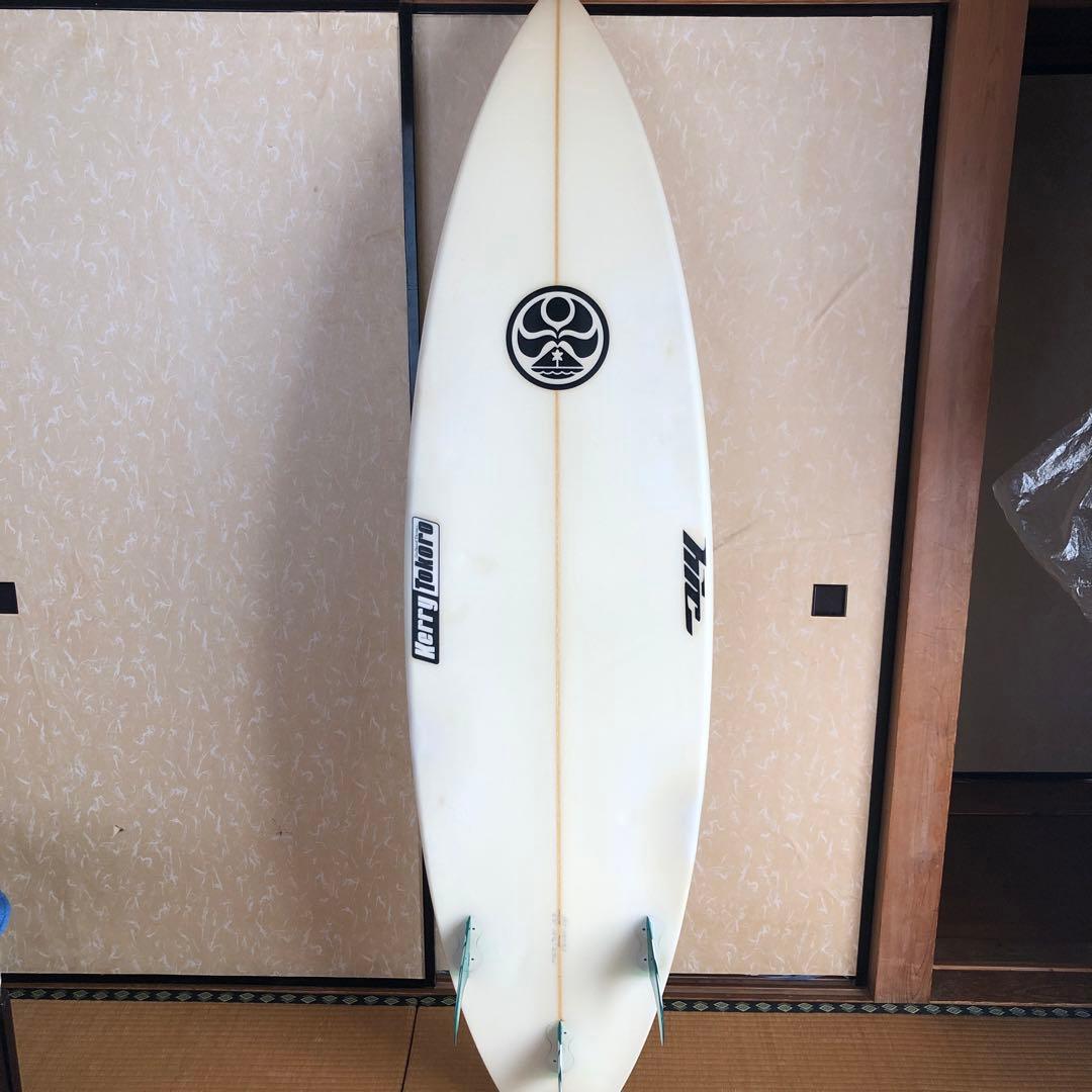 HIC サーフボード 6’0 ケリートコロ FCSフィン付