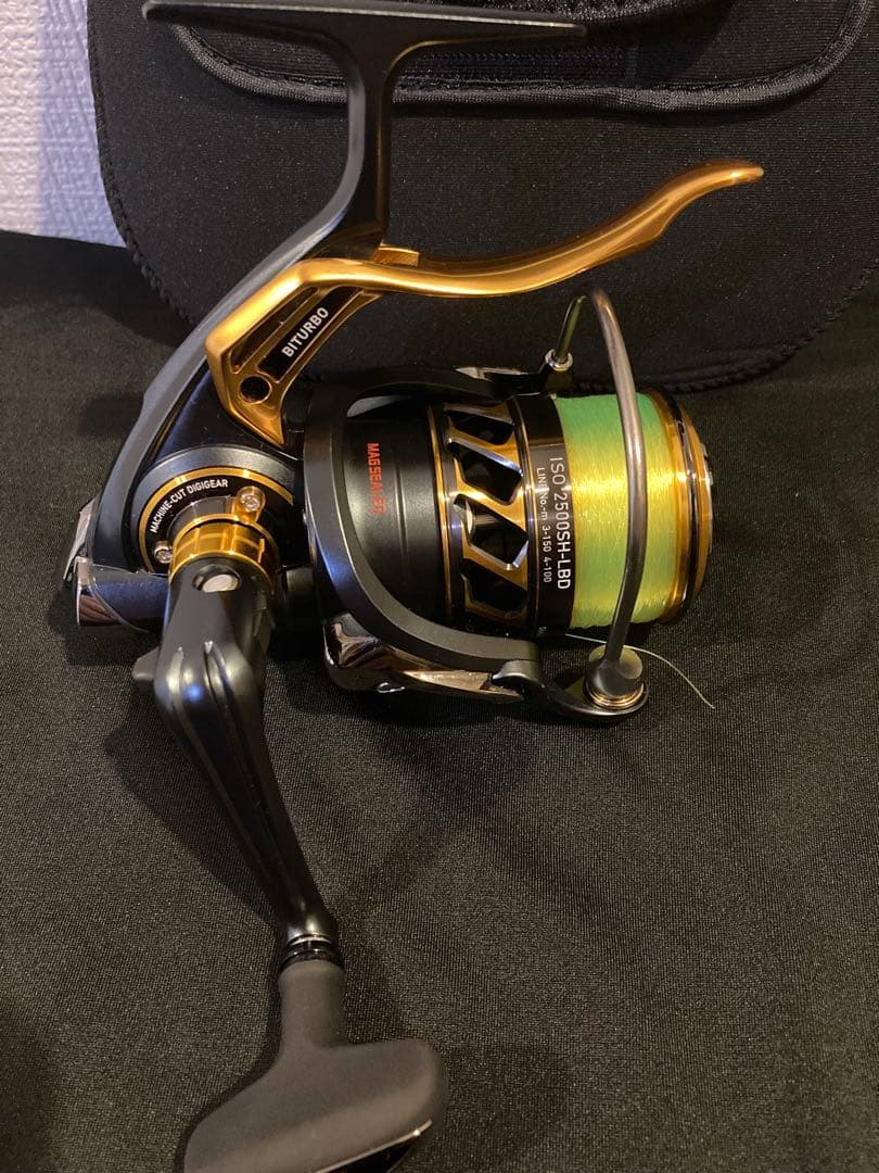 ダイワ 18 トーナメント ISO 2500SH-LBD