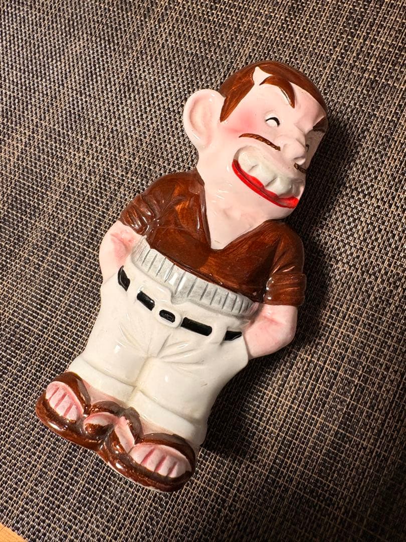 昭和レトロ　じゃりン子チエ　テツ　貯金箱　陶器