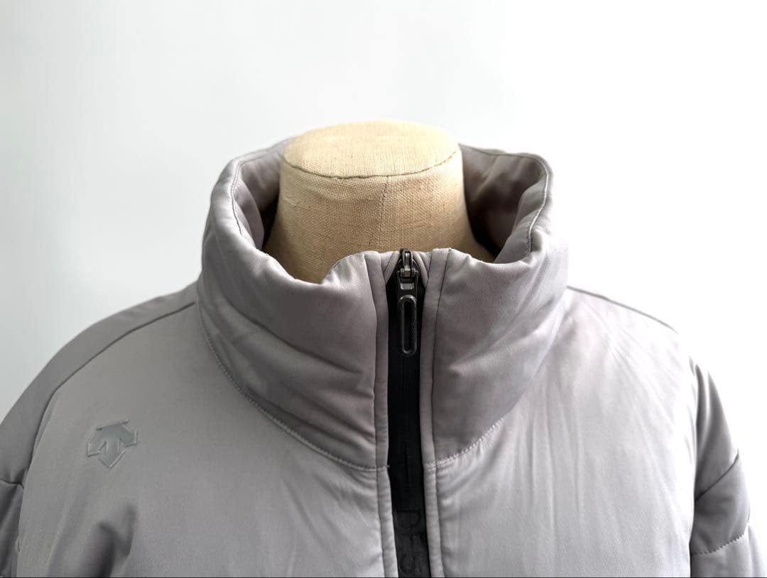 美品 DESCENTN ゴルフウェア 中綿ジャケット メンズ 防寒