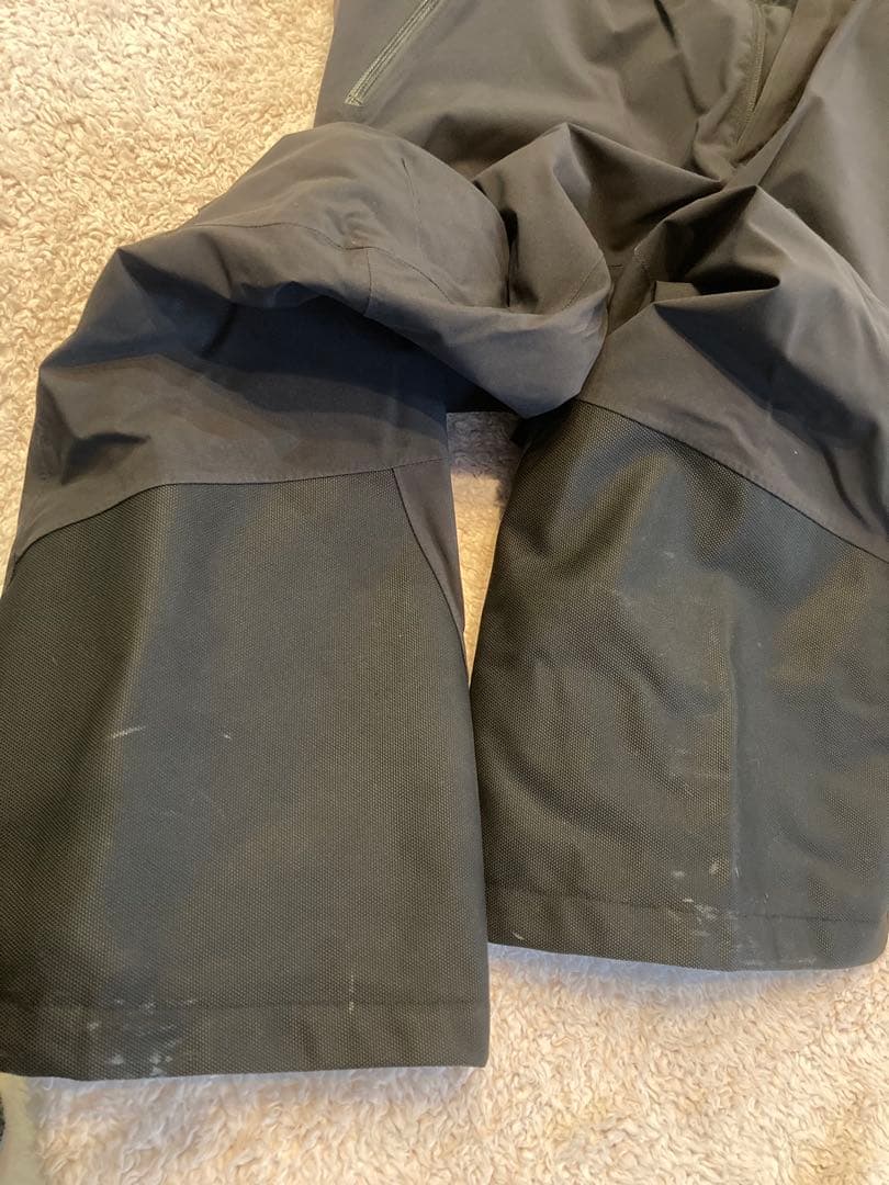 KJUS スキーウェア メンズ ブラック　パンツ