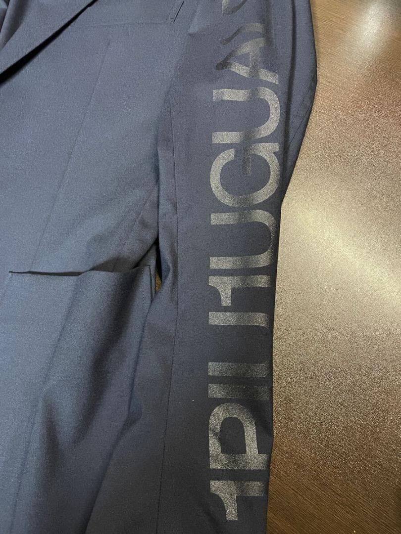 7万4800円　1PIU1UGUALE3 GOLF×戸賀敬城 ジャケット