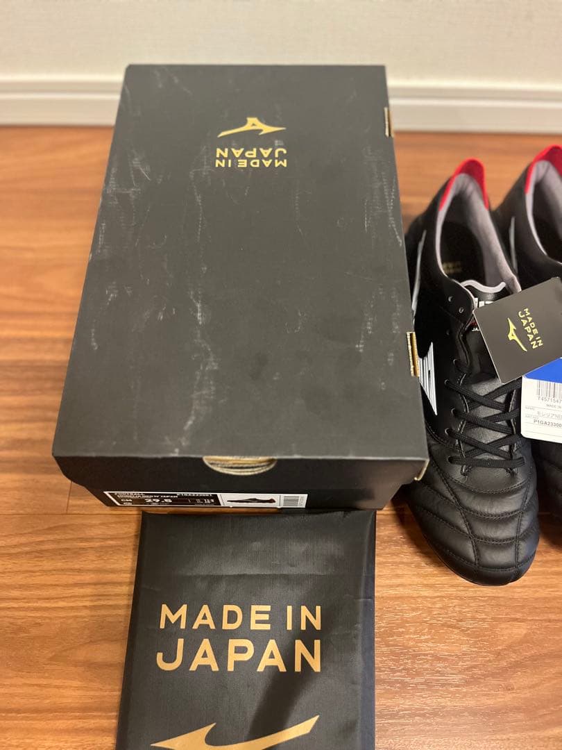 新品未使用！モレリアNEO4JAPAN ブラック　29.5！