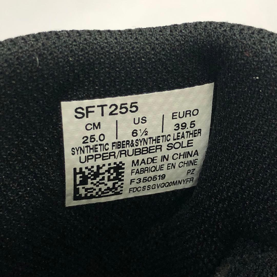 64】asics トレーニング シューズ 赤 3本ベルト 25cm アシックス