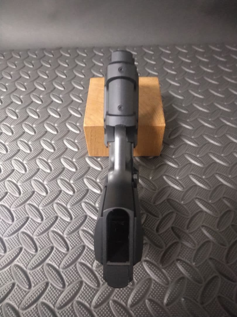 東京マルイ　AM,45 ガスブローバックガン 専用ケース付き