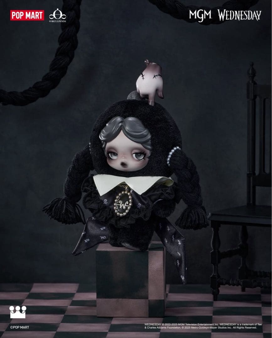 Skullpanda × Wednesday コラボフィギュア（NY限定版）