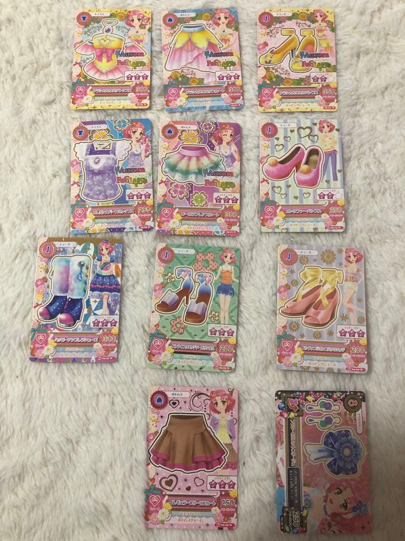 ★バインダー3つ➕アイカツカード約300枚★