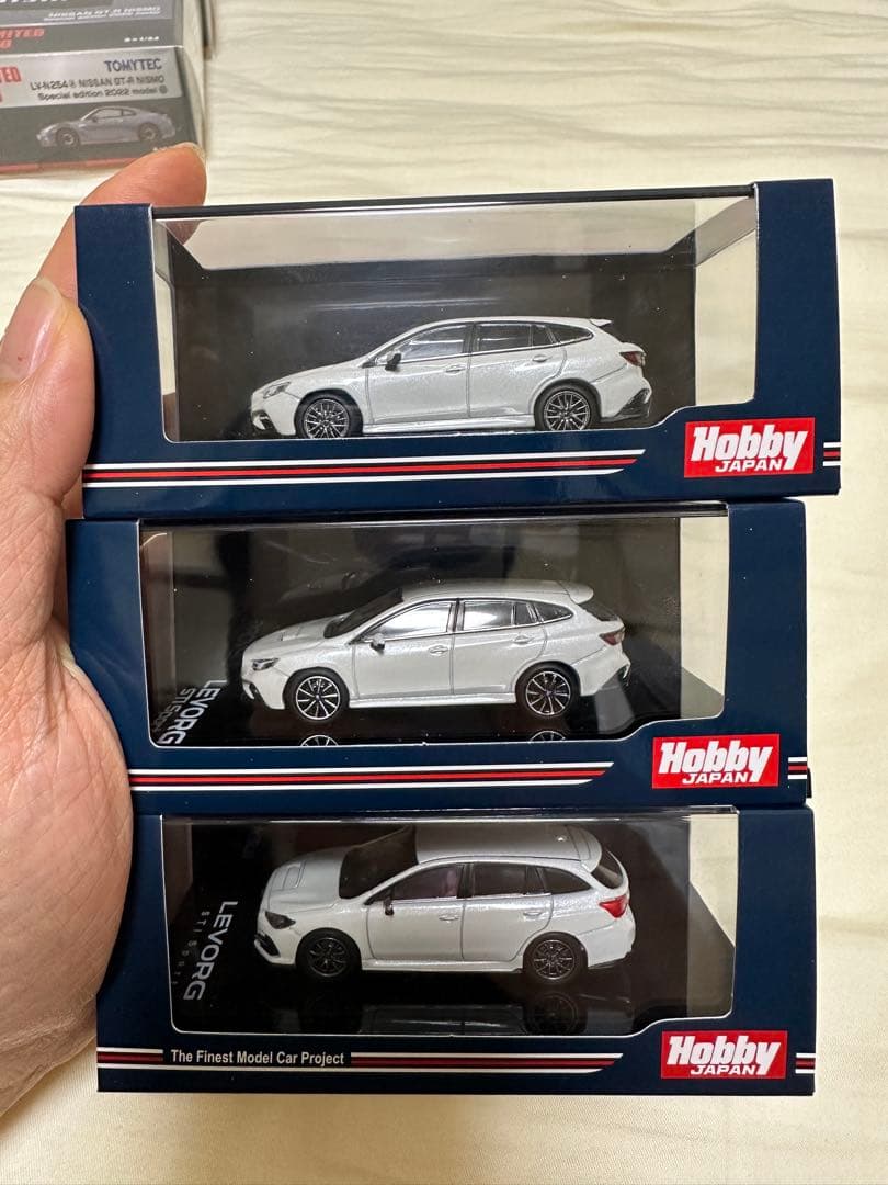 1/64 ミニカー　ボビージャパン　レヴォルグ　セット。