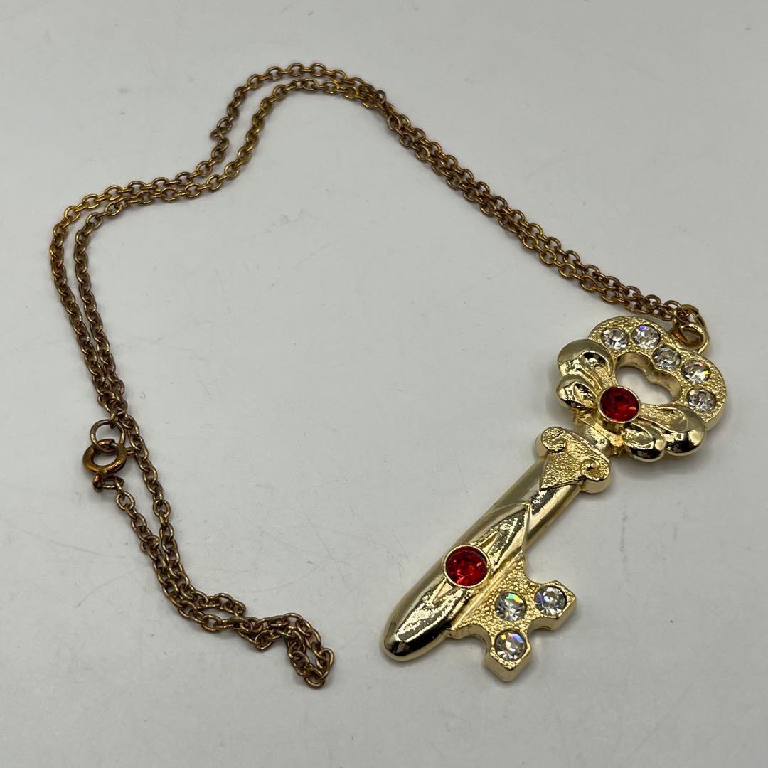 レディレディ‼︎ ひみつのかぎペンダント レトロ