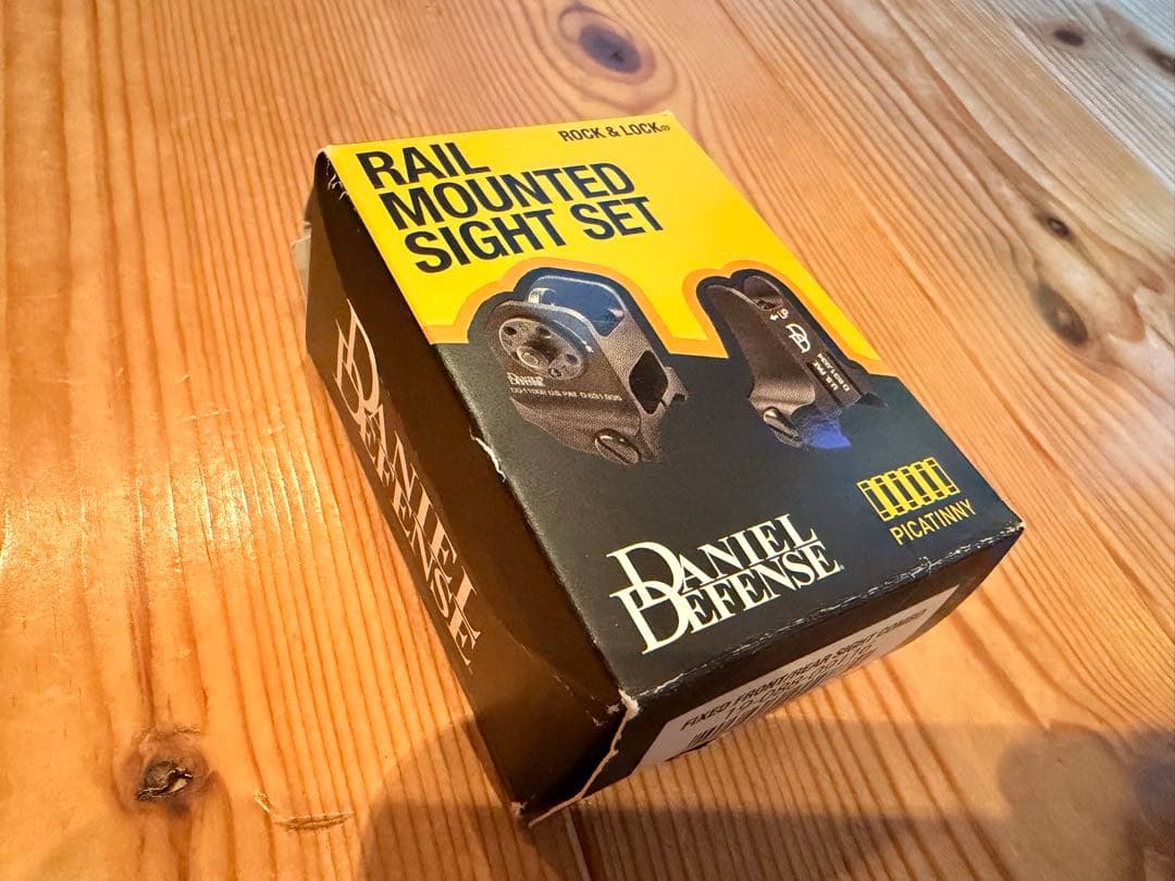 く*ら様 【実物】ダニエルディフェンス　サイトセット