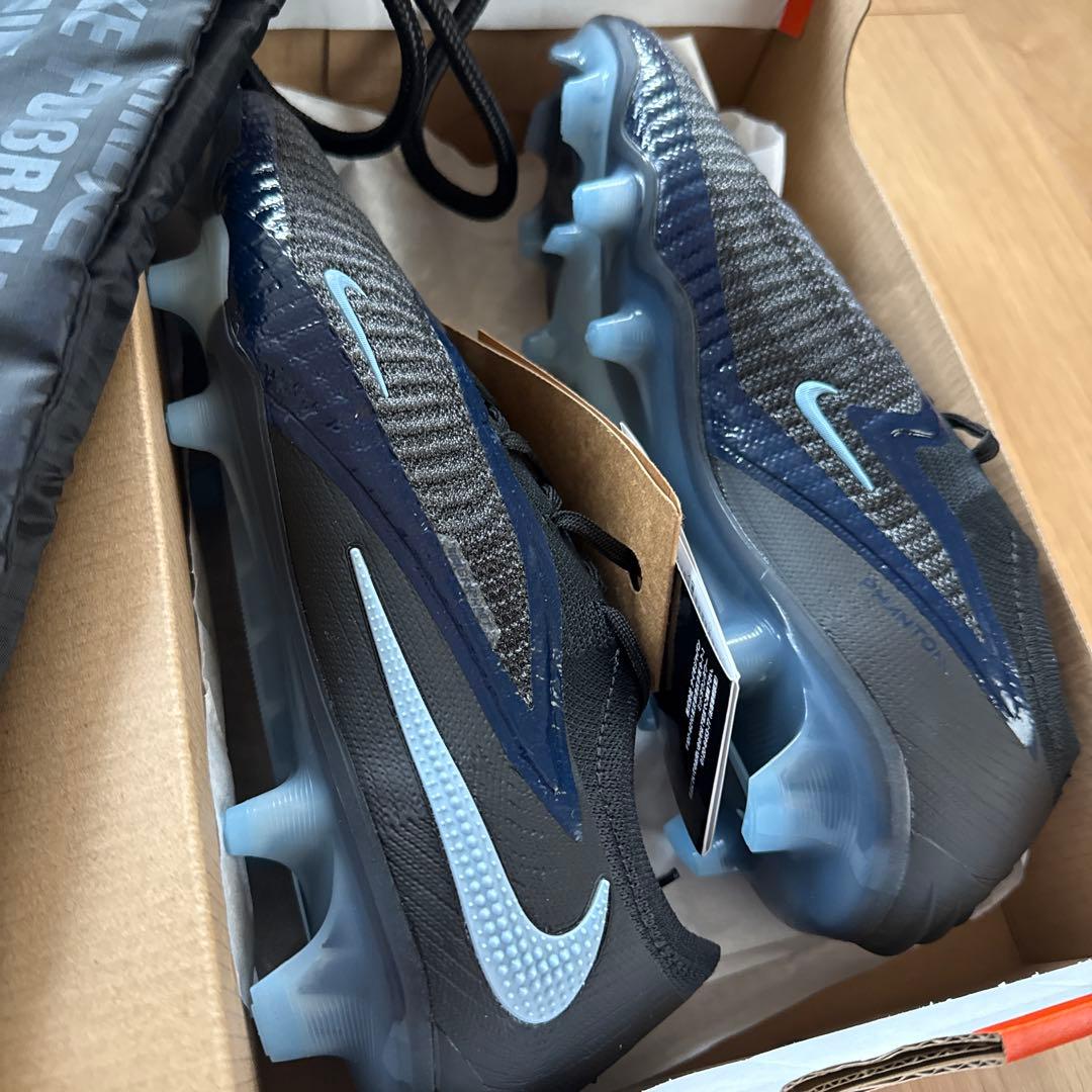 新品未使用　Nike ファントム 6 LOW エリート FG 25.5㎝