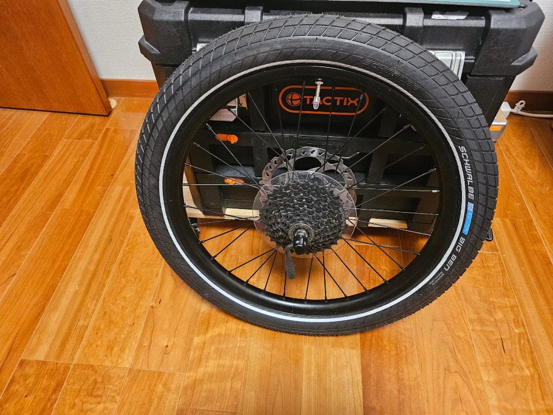 TERN Vektron リアホイール＆新品タイヤセット（20インチ）