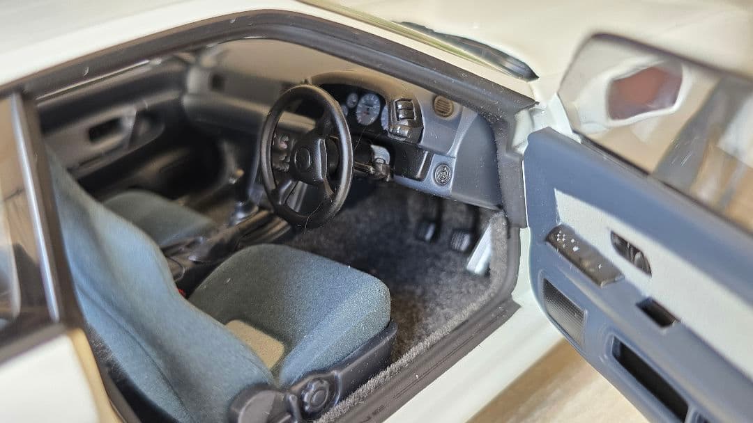 最終値下！AUTOart GT-R BNR32 V-SPEC II 白1/18