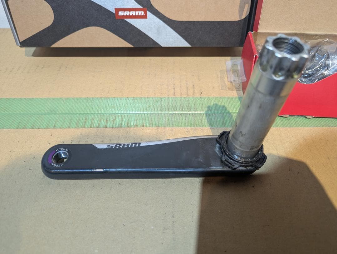 SRAM RED クランクセット　パワーメータ