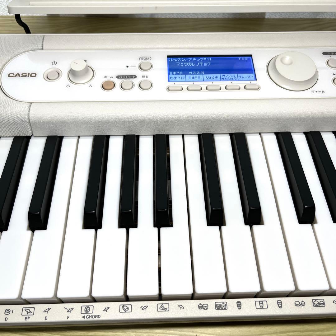 CASIO カシオ キーボード LK-526 光ナビ ACアダプター付き