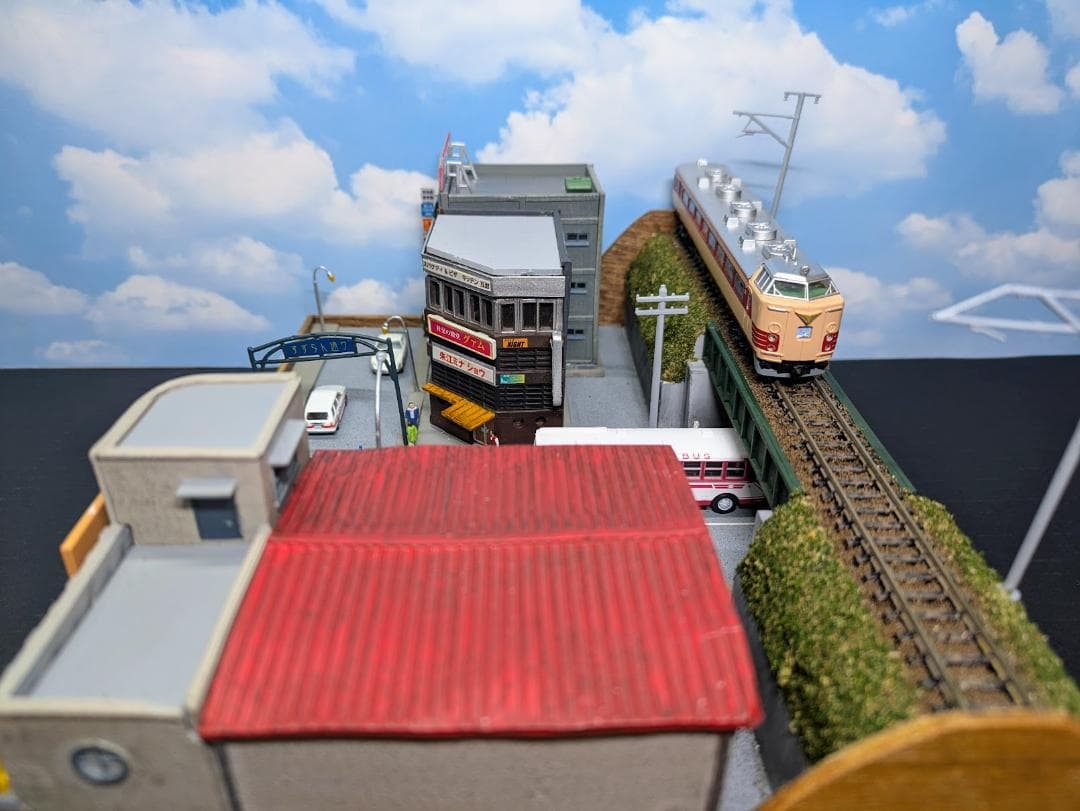 Nゲージ 鉄道模型展示台 昭和の一角