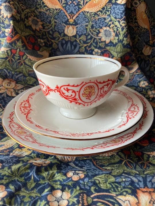 ヴィンテージ　眠れるの森の美女　ティートリオ　旧東ドイツ