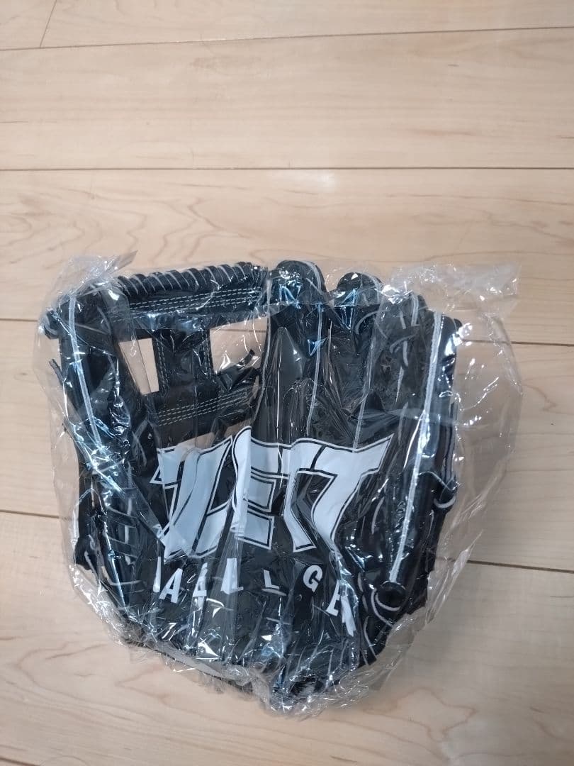 ZETT硬式野球グローブ 内野用（遊撃・２塁）【新品未使用】
